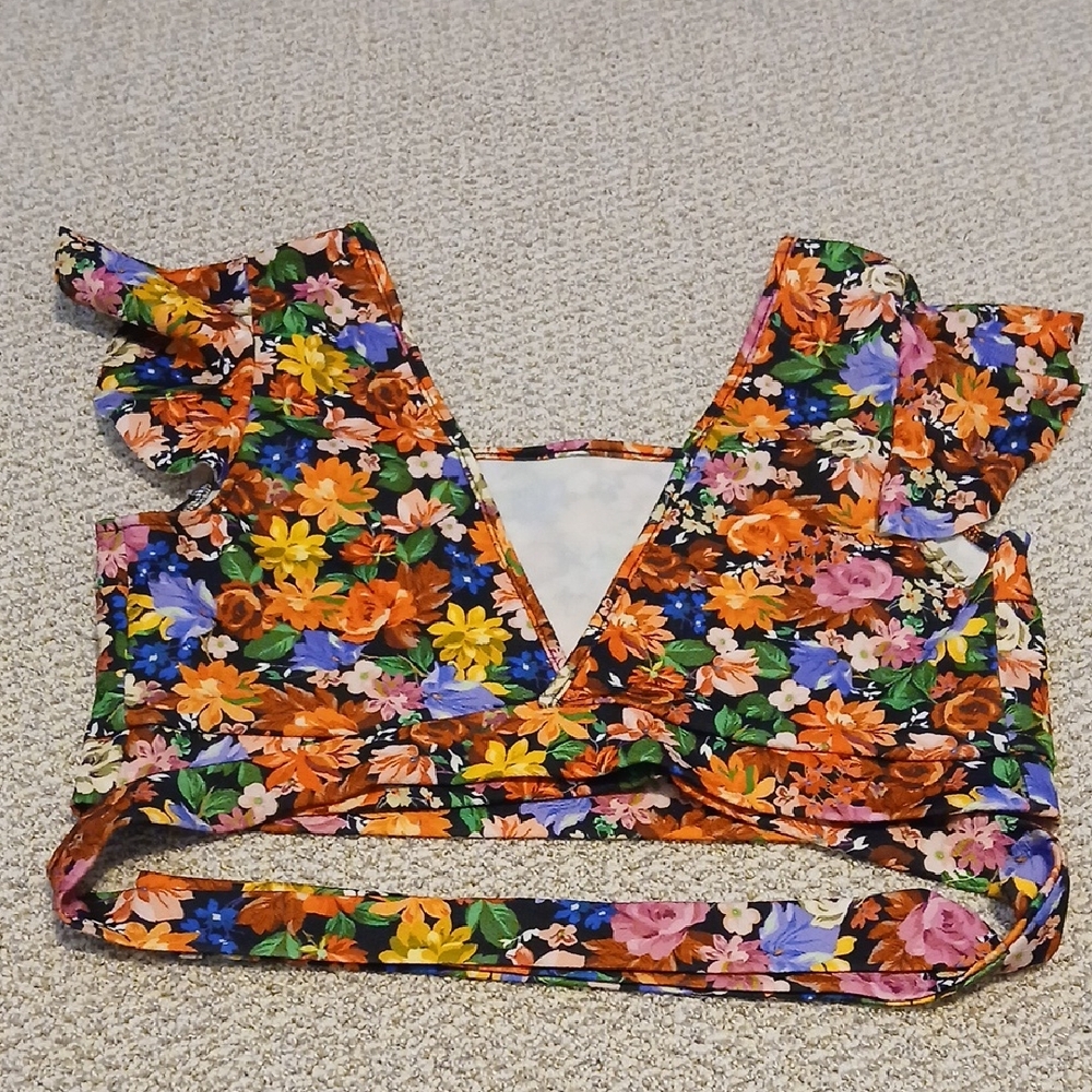 SHEIN Multicolor Floral Ruffle Crop Top Tie Up 1XL